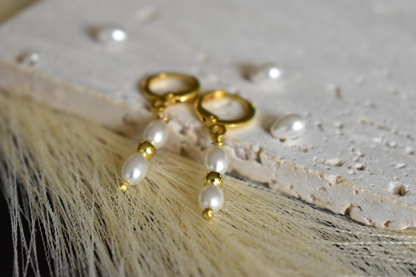 Aros Petite Pearl