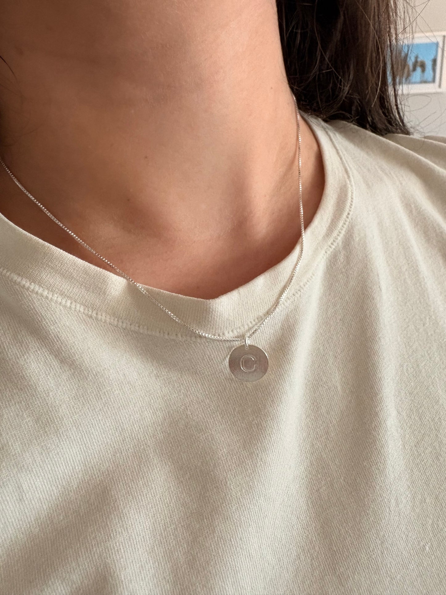 Collar inicial medalla