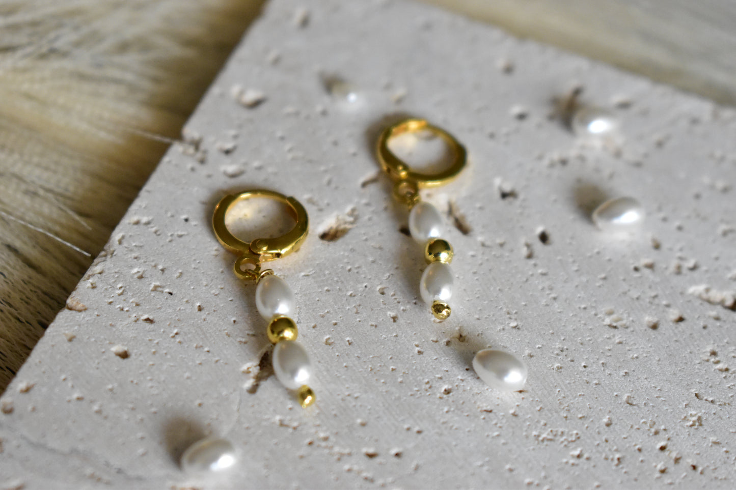 Aros Petite Pearl